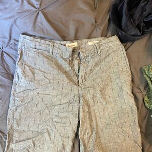 Men's Gray shorts with blue detail
